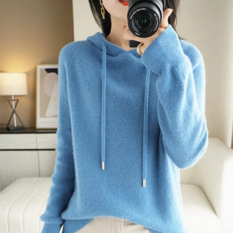 Women's Red Knit Hoodie Loose Fit Winter Wear - Image 2