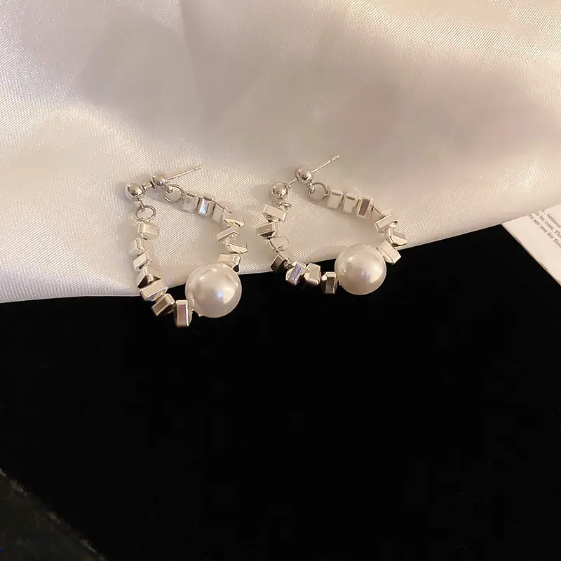 Silver C-Neadled Diamond Zircon Earrings Light Luxury - Image 16
