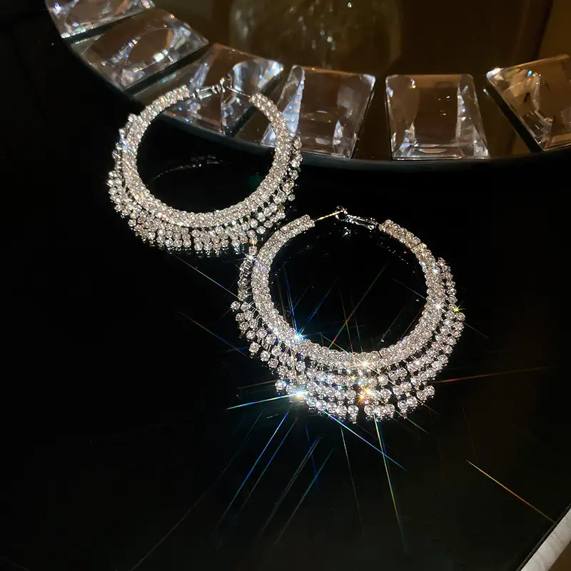Silver C-Neadled Diamond Zircon Earrings Light Luxury - Image 9