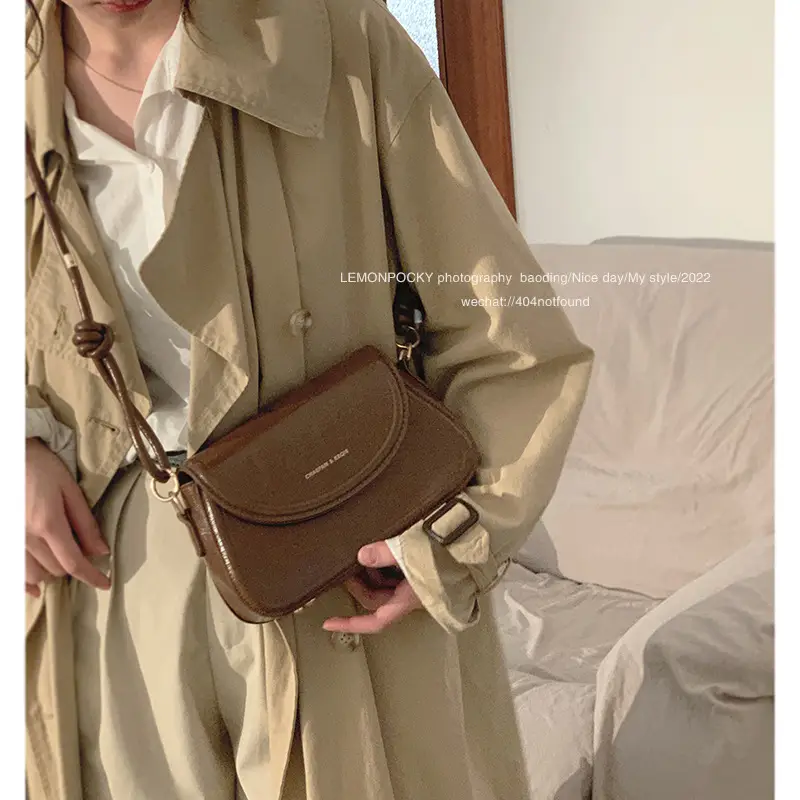 Green Retro Square Shoulder Bag for Women