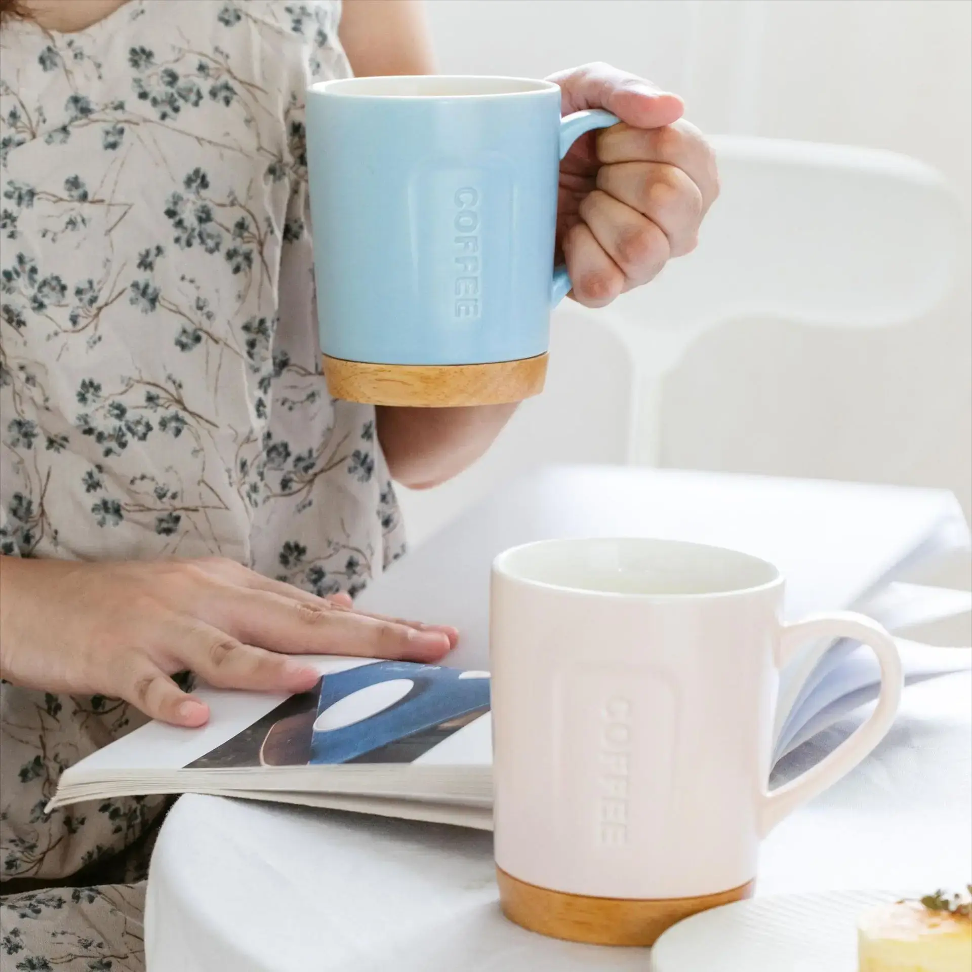 Modern Ceramic Coffee Cup with Wooden Base — feature 10