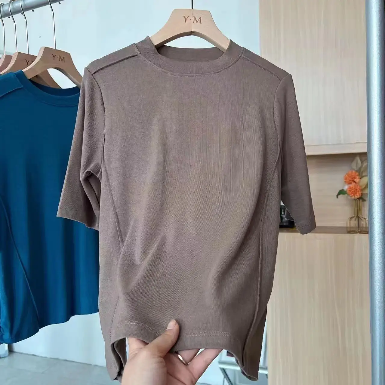 2023 T-Shirt Short Sleeve Collar Top — feature 13