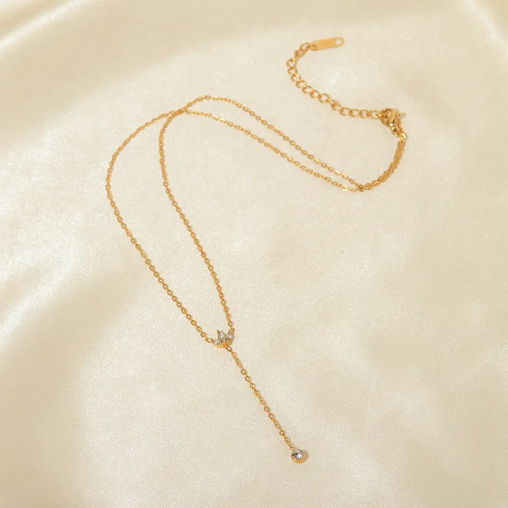 18K Gold Stainless Steel Pendant Crown Set White Zircon Necklace - Image 5
