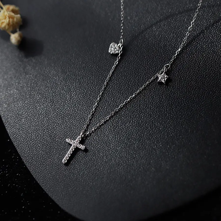 Cross Necklace for Women Light Luxury Diamond Pendant Clavicle Chain - Image 5
