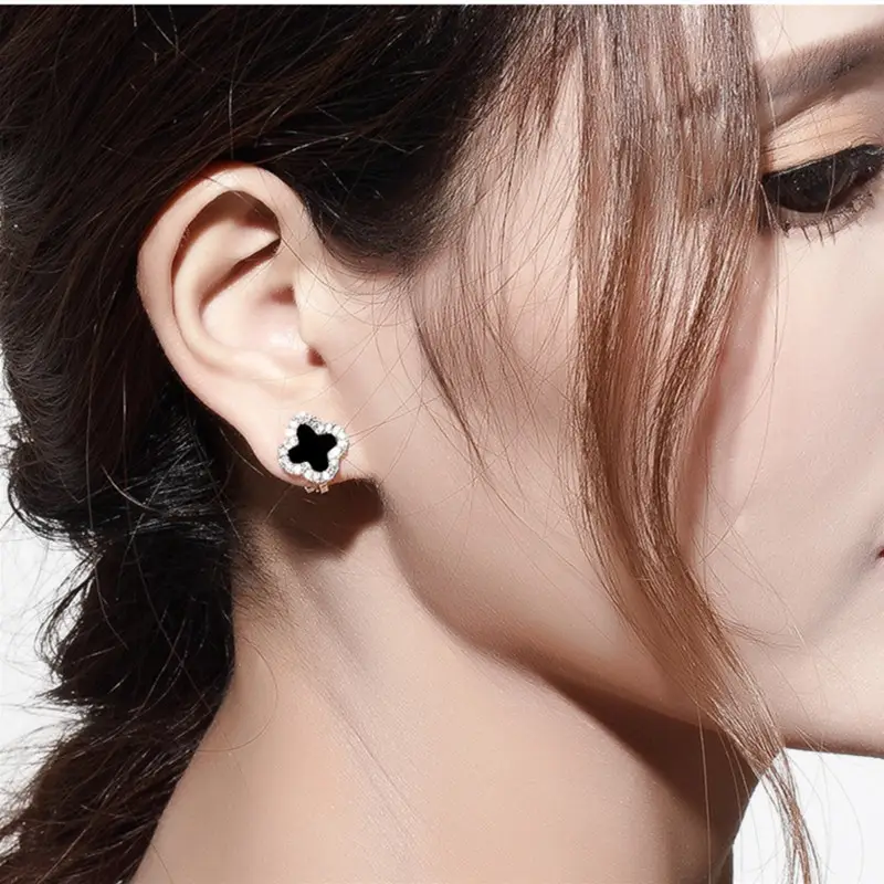 S925 Silver Black Clover Earrings with Zircon — feature 7