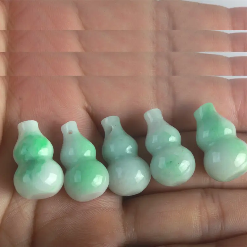 Green Jade Gourd Pendant Light with Purple Gourd Yu Pei Necklace - Image 2