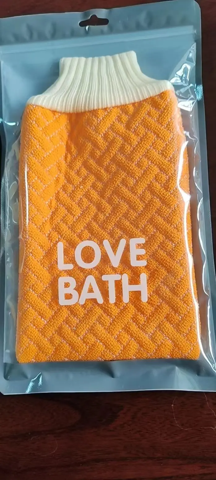 Pink 3D Woven Bath Towel with Love Bath Design