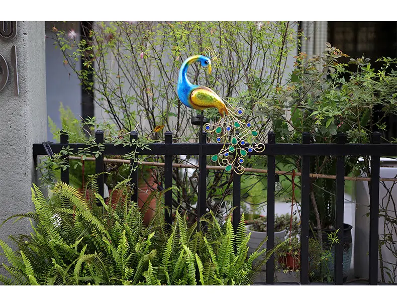 Peacock Floor Lamp with Crystal Accents — feature 4