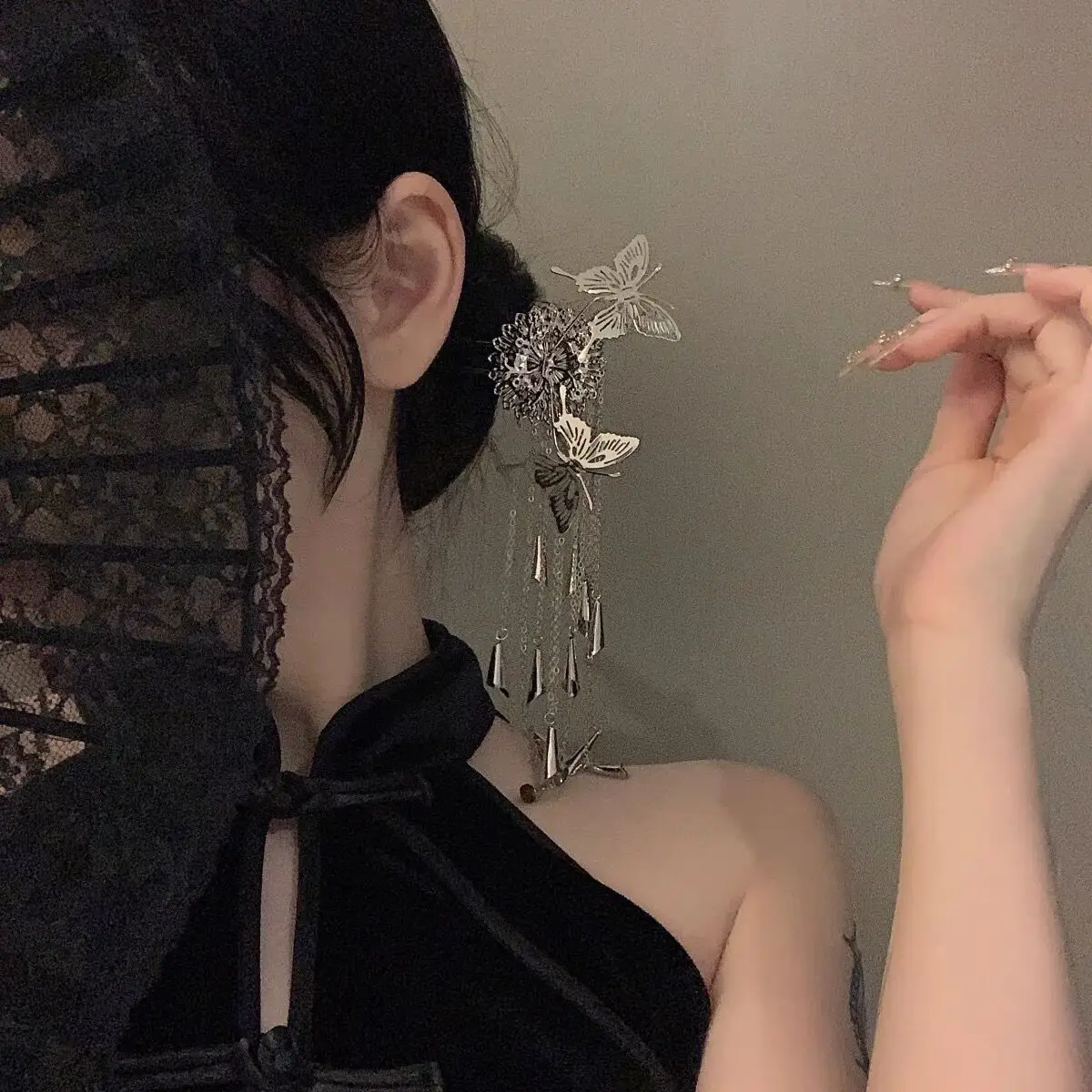 New Chinese Butterfly Hairpin Women's Metal Fork — feature 1