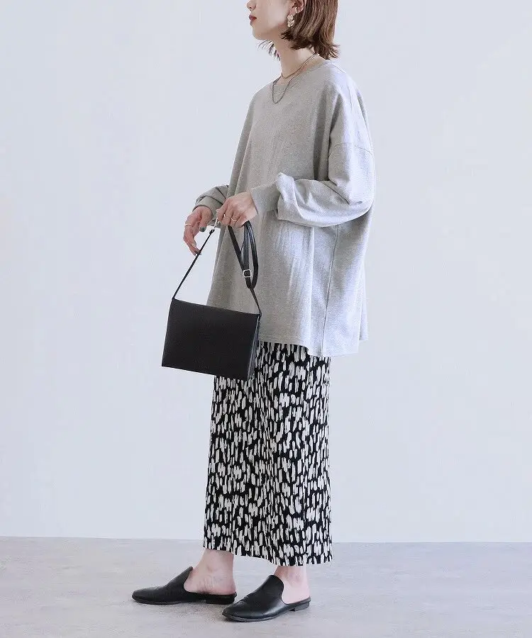 Women Striped Oversized Sweatshirt Black White Loose Cotton — feature 34