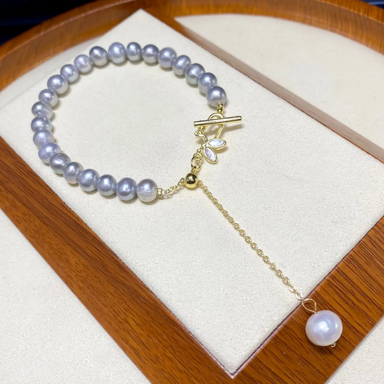 2025 Gray Pearl Adjustable Bracelet for Women - Image 2