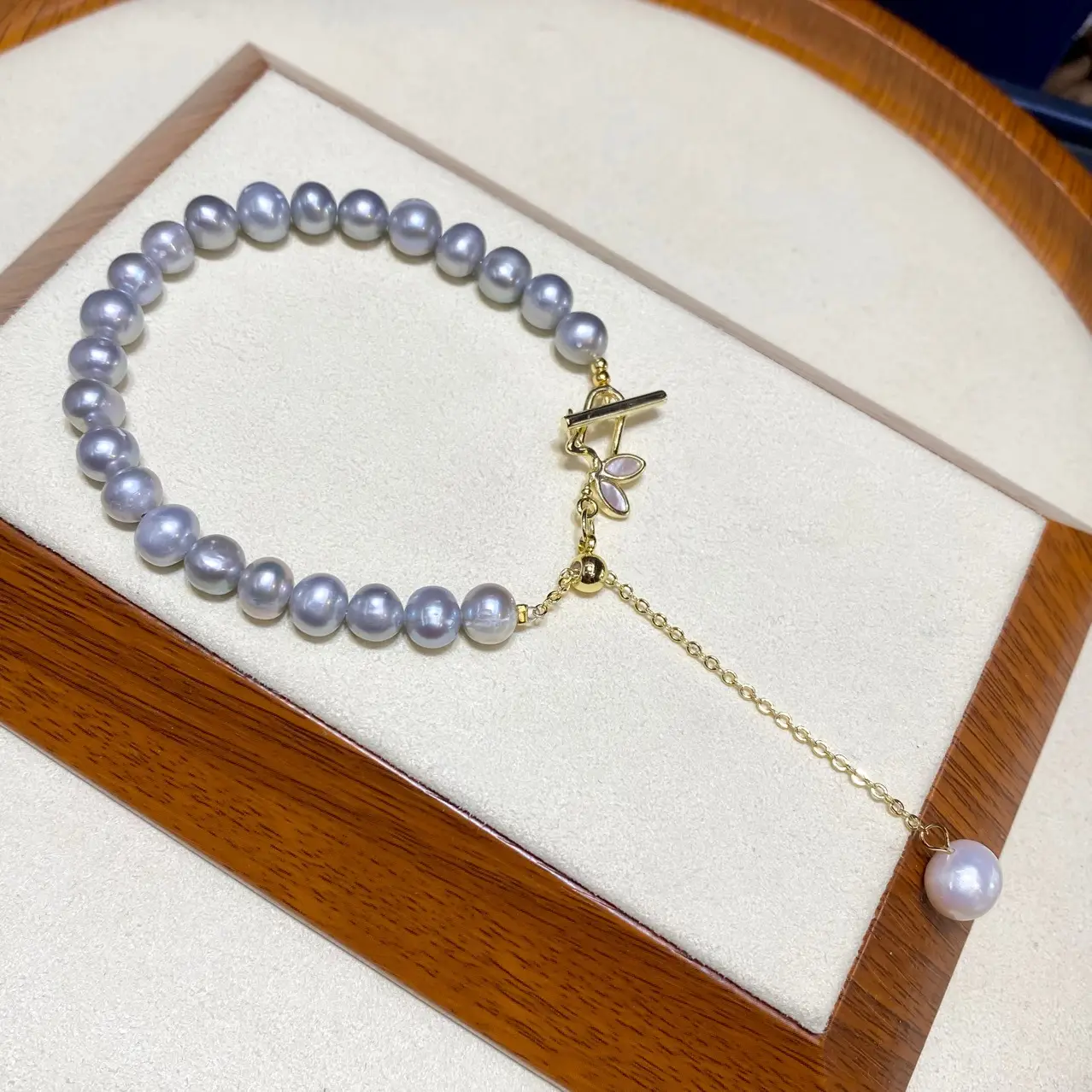 2025 Gray Pearl Adjustable Bracelet for Women — feature 9