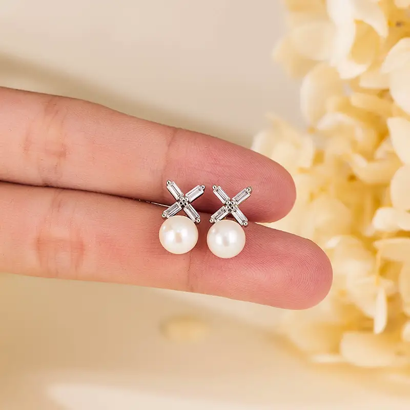 Korean Version 2021 Freshwater Pearl Flower Stud Earrings with Rhinestones for Women - Image 4