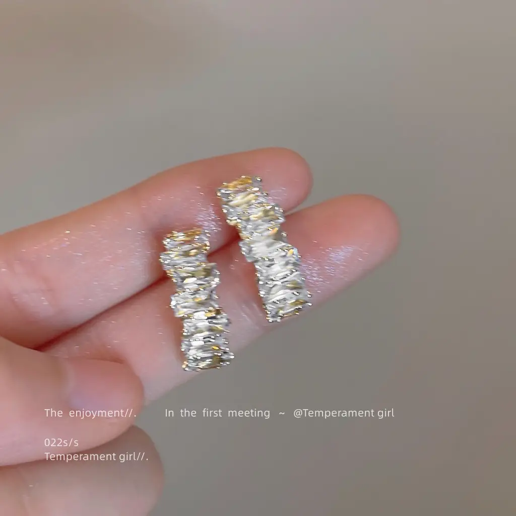 925 Silver Zircon Earrings High Sensitivity Sparkle - Image 5