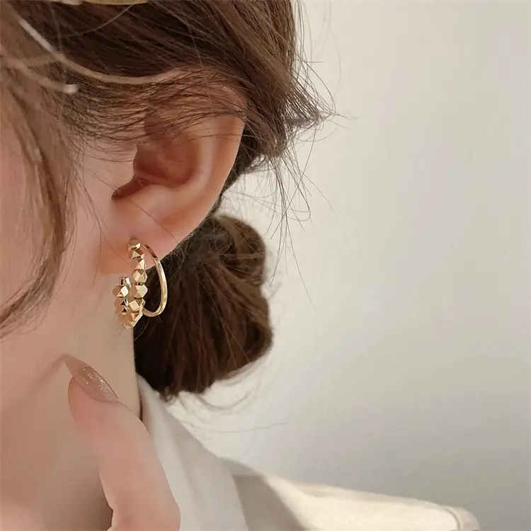 Korea Metal Broken Silver Earrings 2022 — feature 13