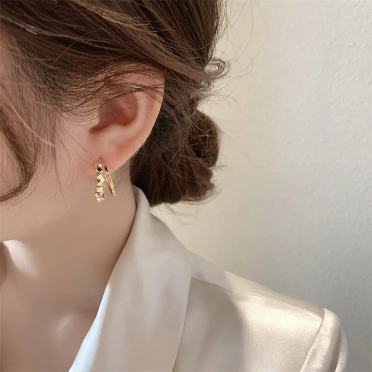 Korea Metal Broken Silver Earrings 2022 — feature 15
