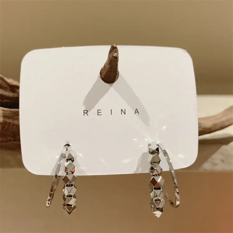 Korea Metal Broken Silver Earrings 2022 — feature 9