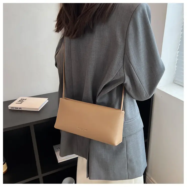 Women Crossbody Bag Beige Leather 2026 New Autumn — feature 17