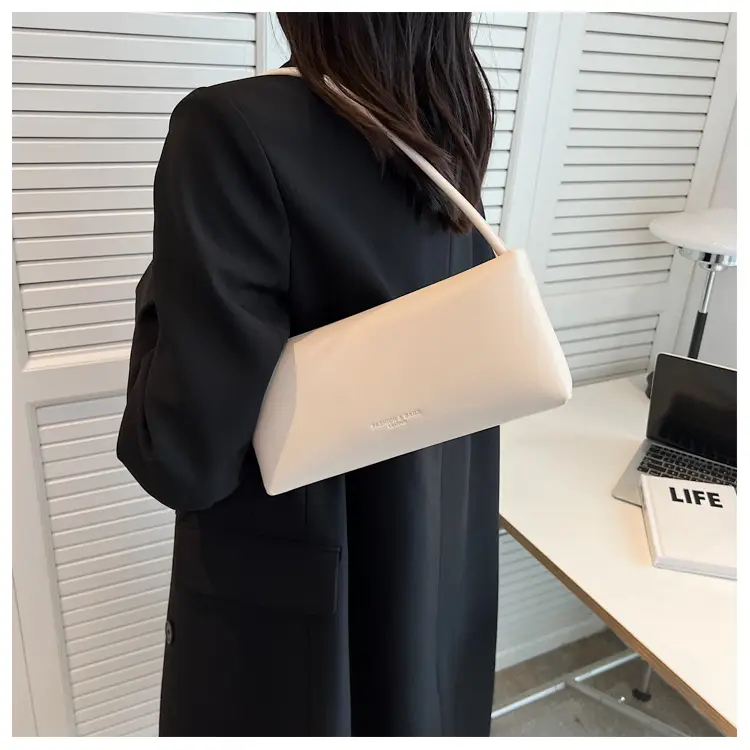Women Crossbody Bag Beige Leather 2026 New Autumn — feature 29