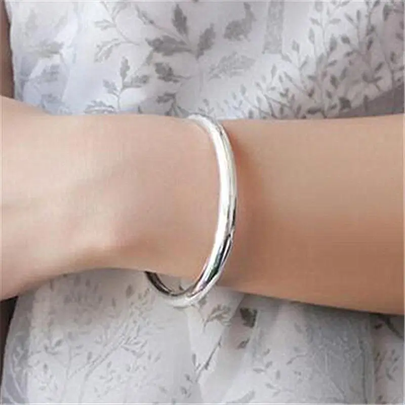 Round Bare Belly Silver Bracelet Women's Wholesale - Image 4
