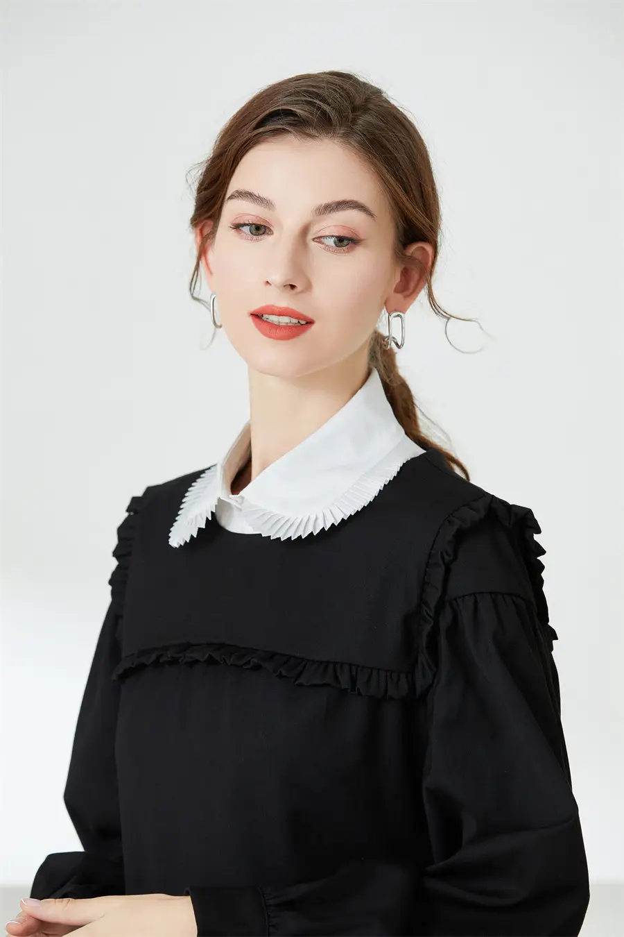 Age-Reducing Doll Collar Fake Collar White Cotton — feature 9