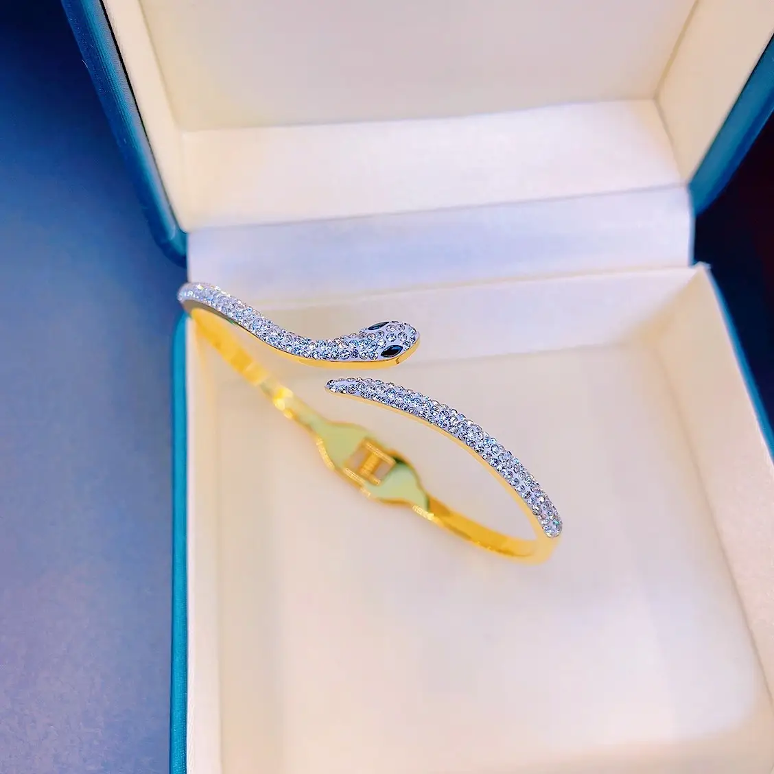 European & American Snake Shaped Titanium Steel Bracelet for Women - Image 3