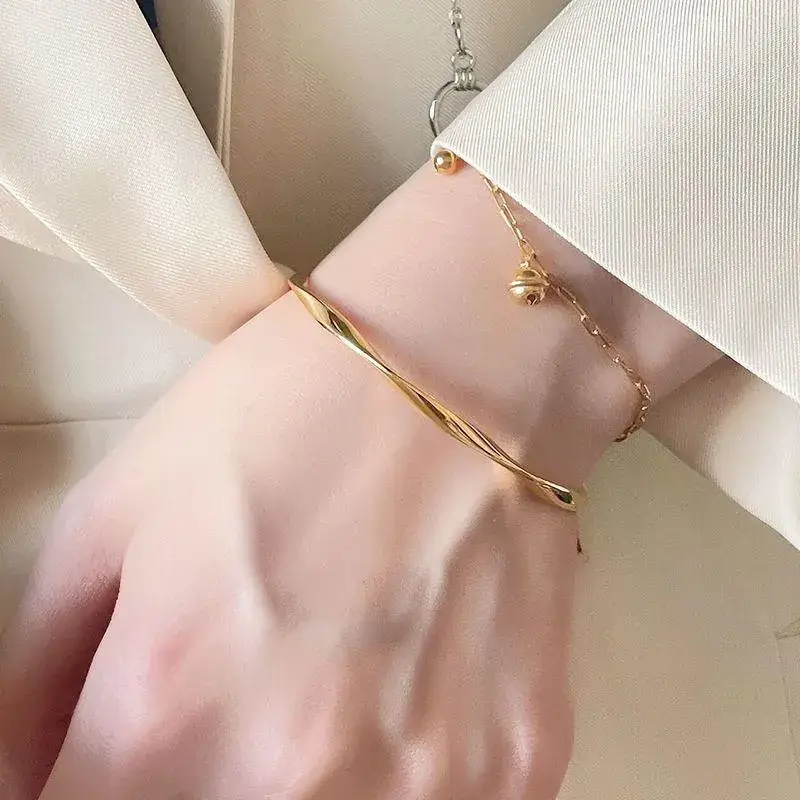 Mobius Copper Gold Plated Bracelet for Women - Image 2