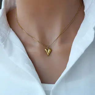 Titanium Steel Snake Bone Necklace for Women — feature 2