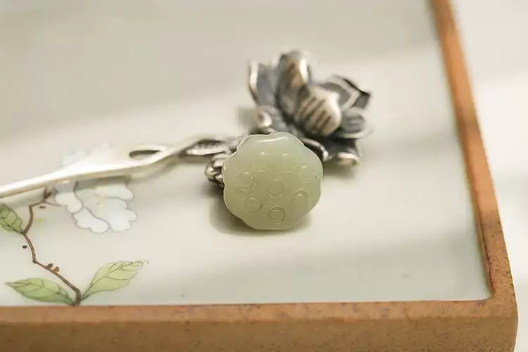 Chinese S925 Silver Lotus Hairpin Hanfu Accessory — feature 6
