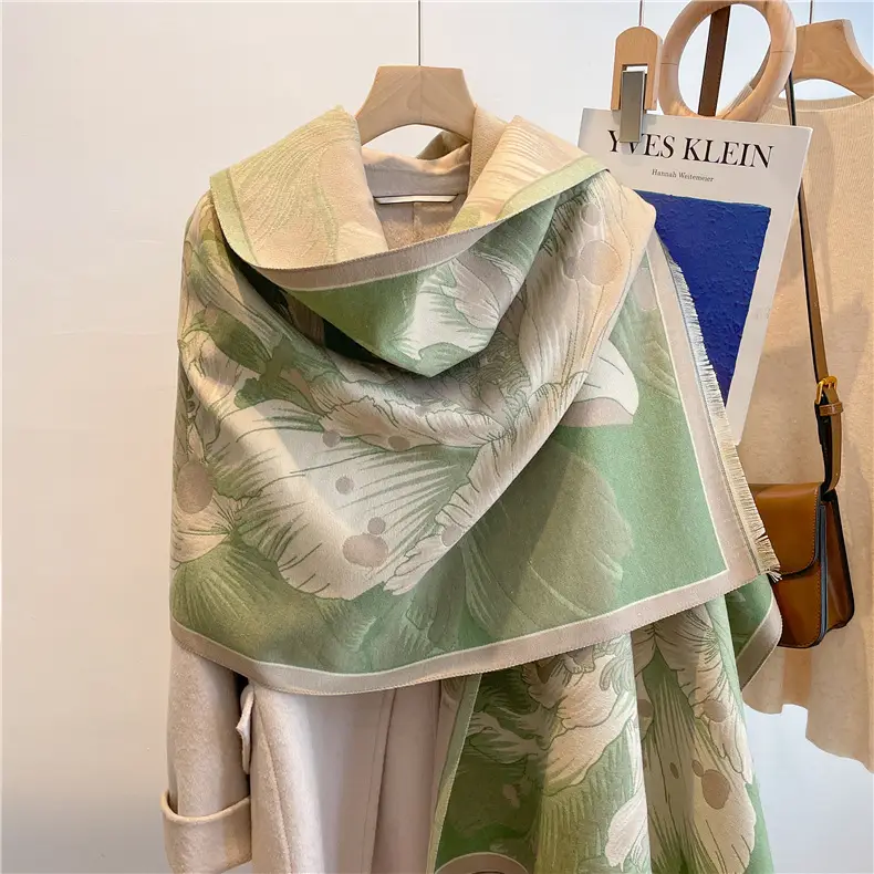 Women's Winter Warm Cashmere Scarf with Abstract Print - Image 3
