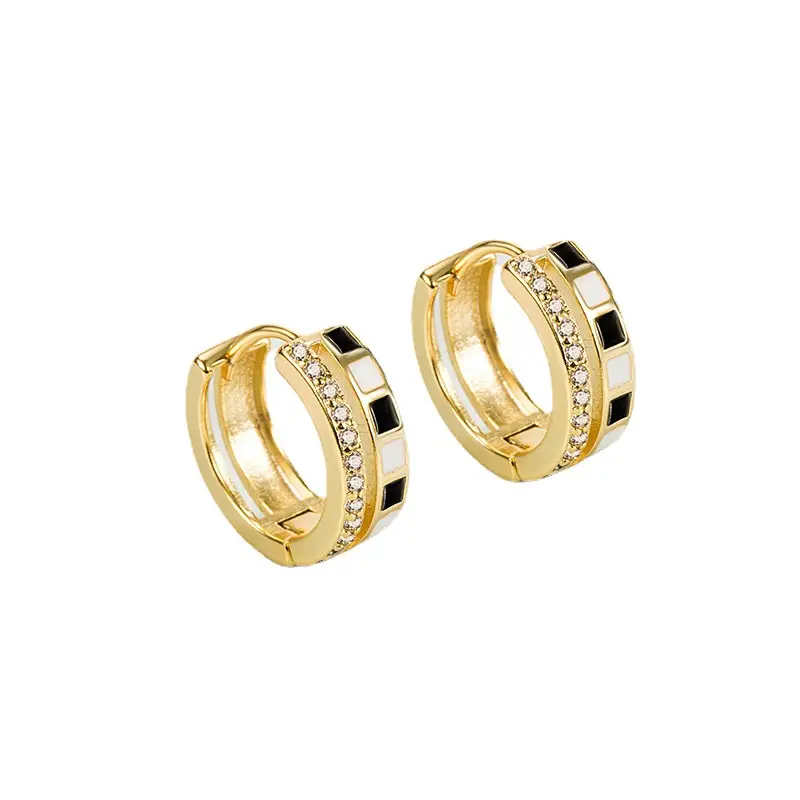 Gold Flash Diamond Checkerboard Earrings 2022 - Image 5