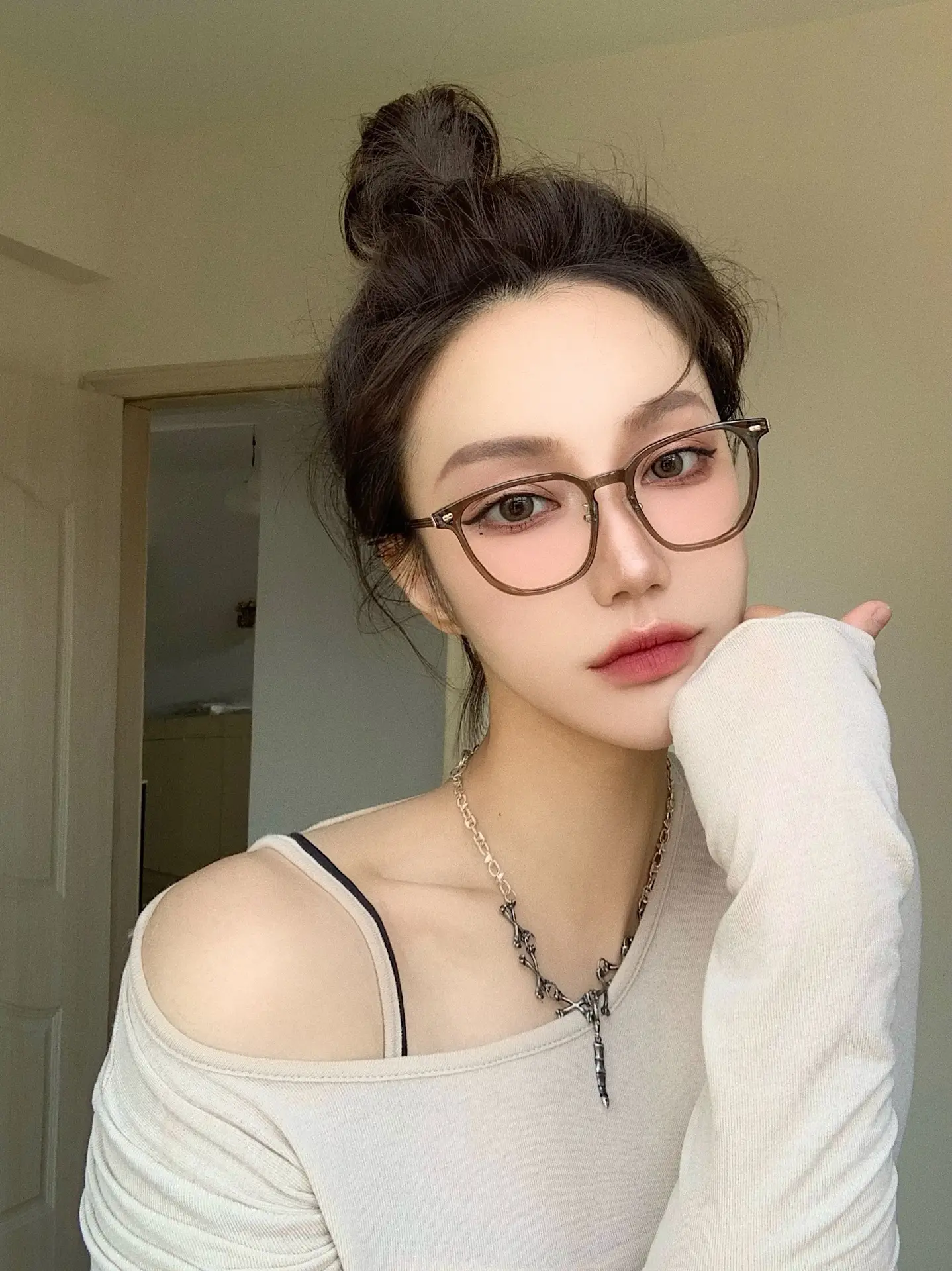 Ultra Light Cold Tea Eyeglasses Women Korean Style — feature 4