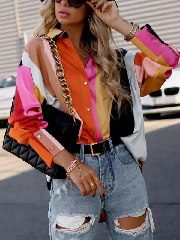 Women's Black White Abstract Print Long Sleeve Shirt with Green Chain Bag - Image 5