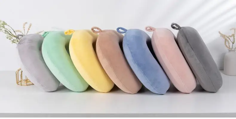 U-Shaped Memory Foam Neck Pillow Light Grey — feature 11