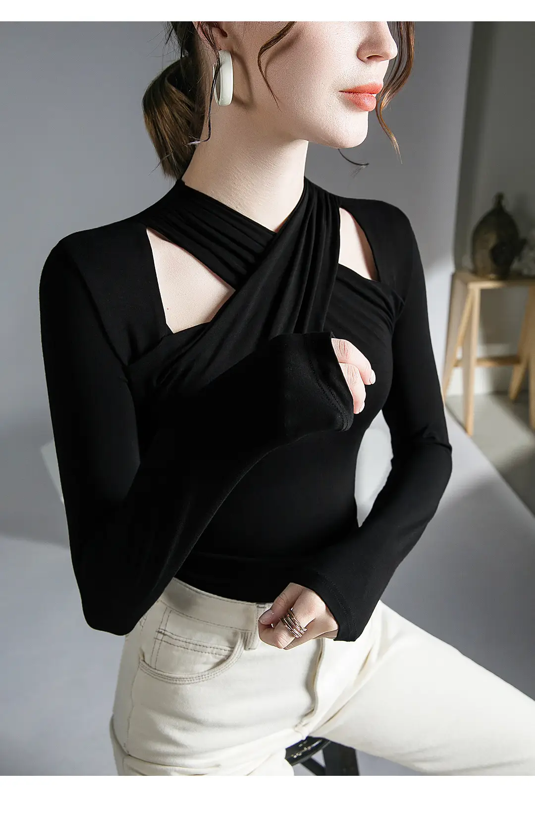 Hanging Neck Top Long Sleeve Black Underwear — feature 12