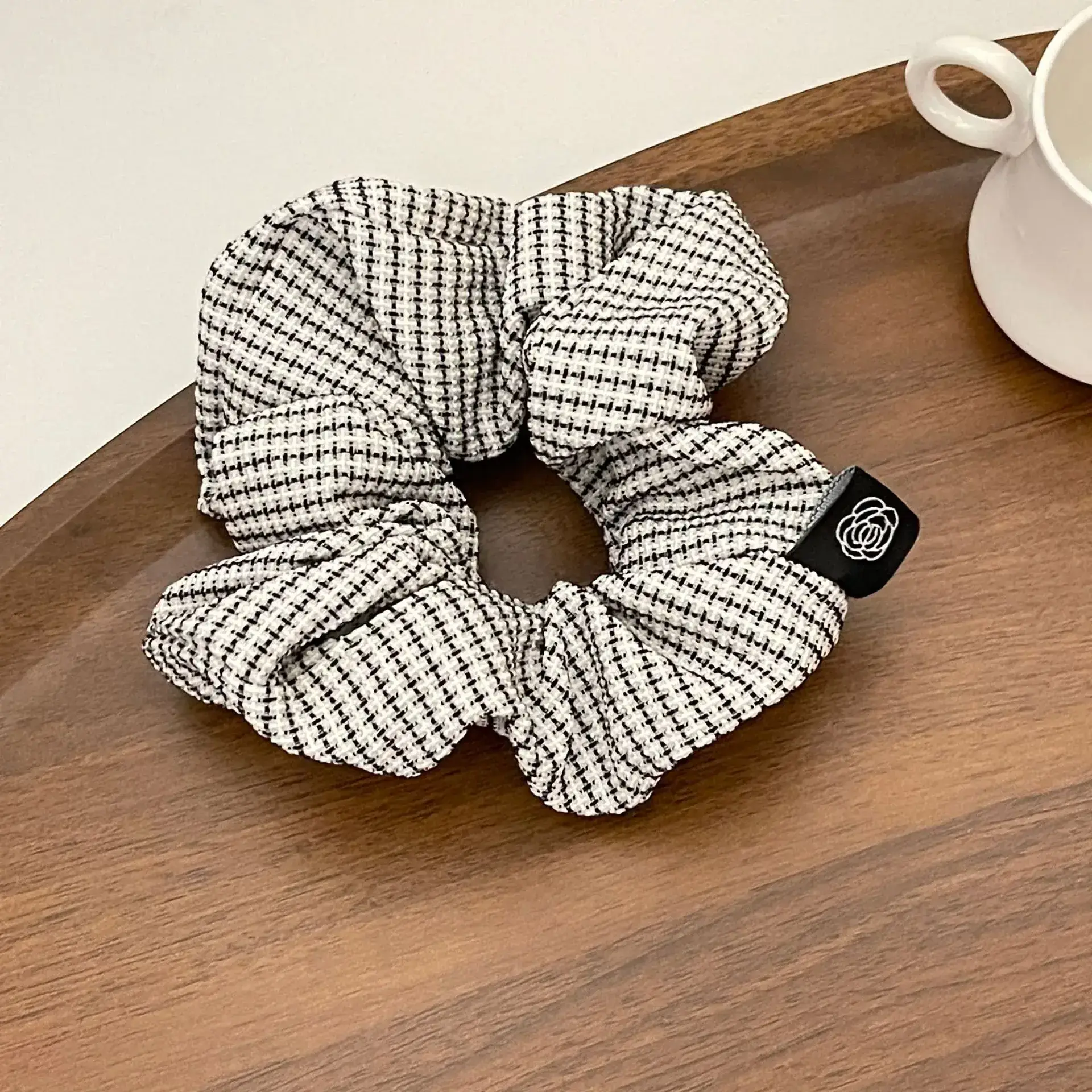 Black and White Lattice Hair Ring for Women - Image 2