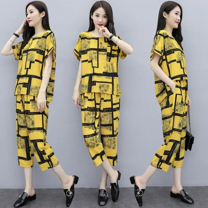 Women's Chubby Fit Loose Capri Suit Brown Geometric Print