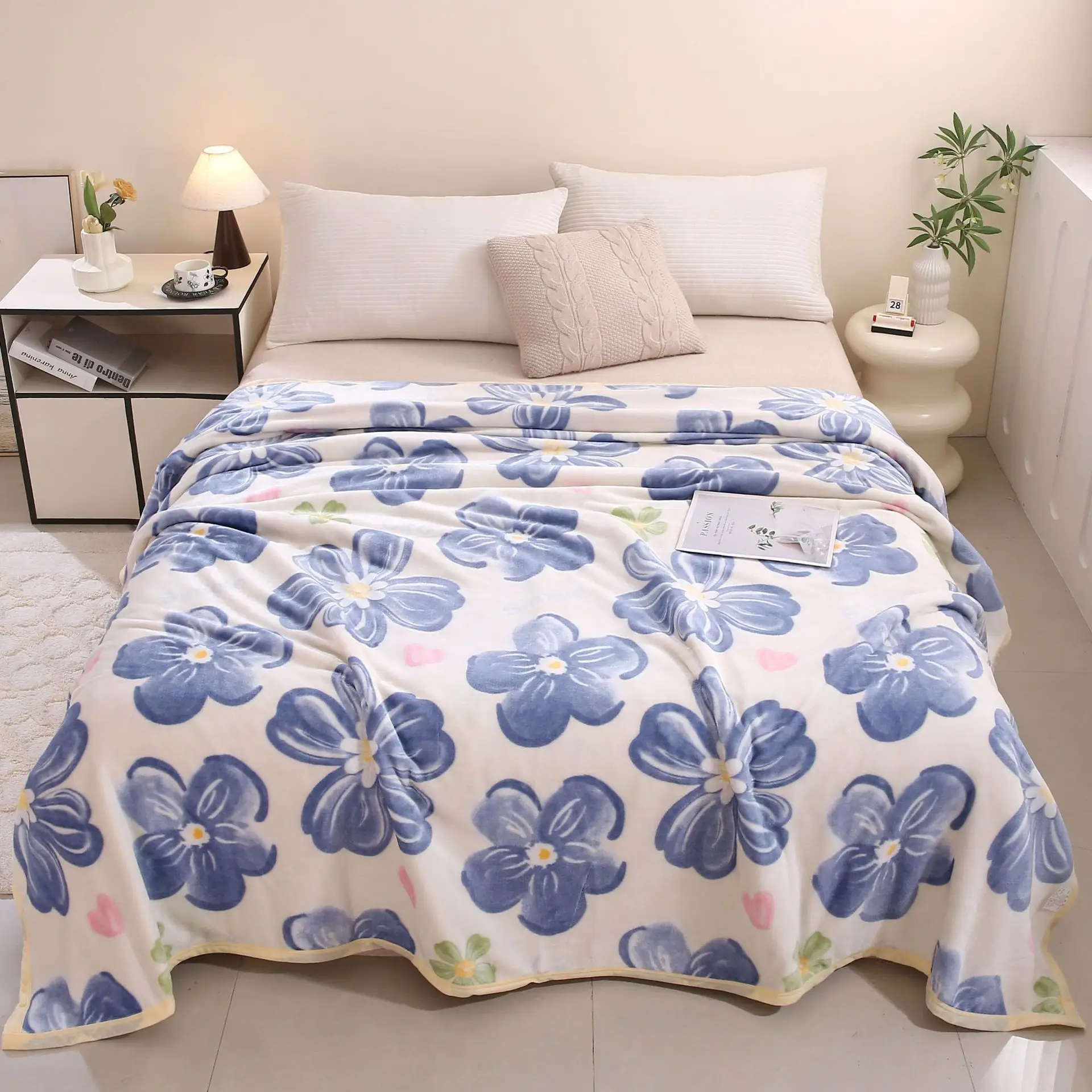 Blue Flannel Blanket Set for Bed & Gift Box - Image 4