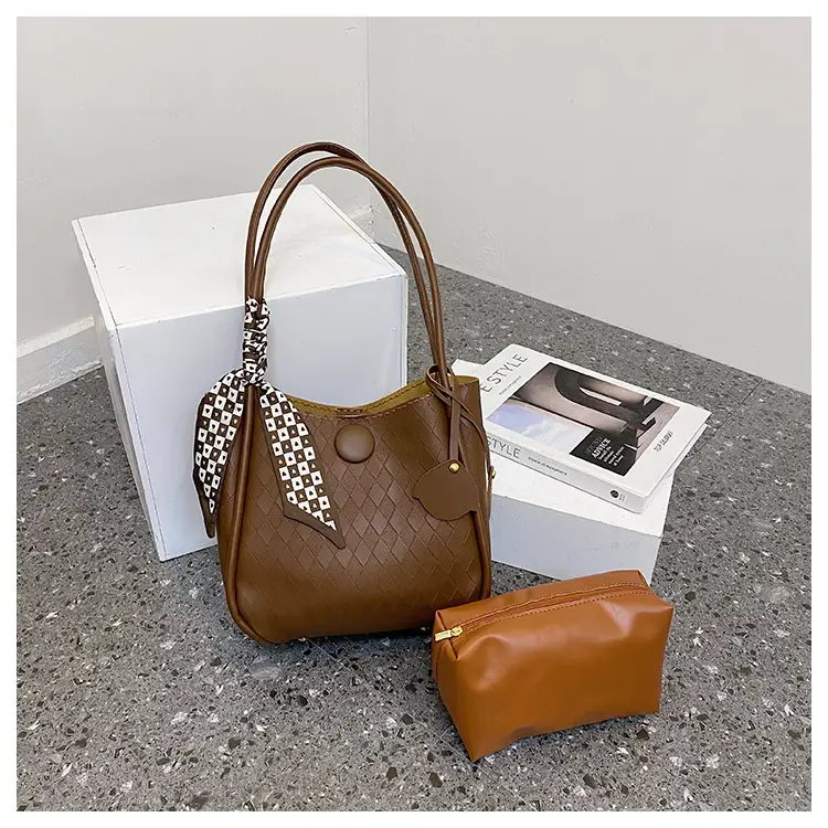 Women's PU Leather Woven Shoulder Bag Tan - Image 3