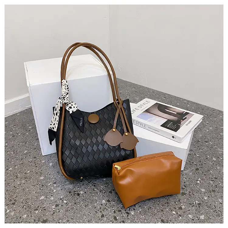Women's PU Leather Woven Shoulder Bag Tan - Image 4