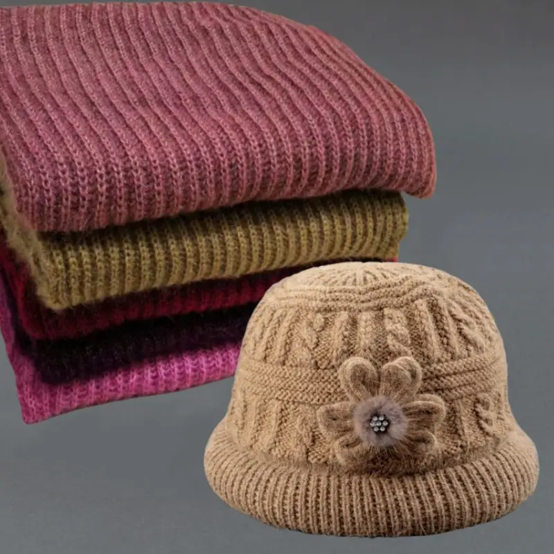 Fleece Lined Women's Winter Hat & Scarf Set - Image 10