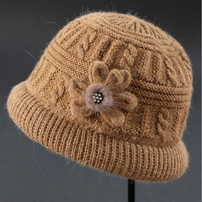 Fleece Lined Women's Winter Hat & Scarf Set - Image 5