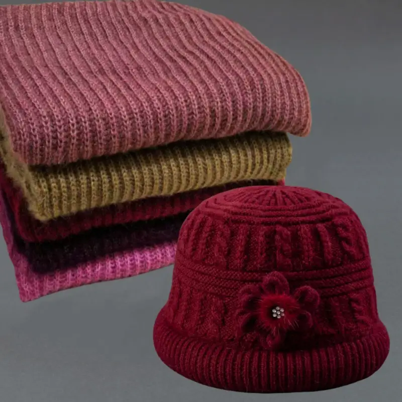 Fleece Lined Women's Winter Hat & Scarf Set - Image 6