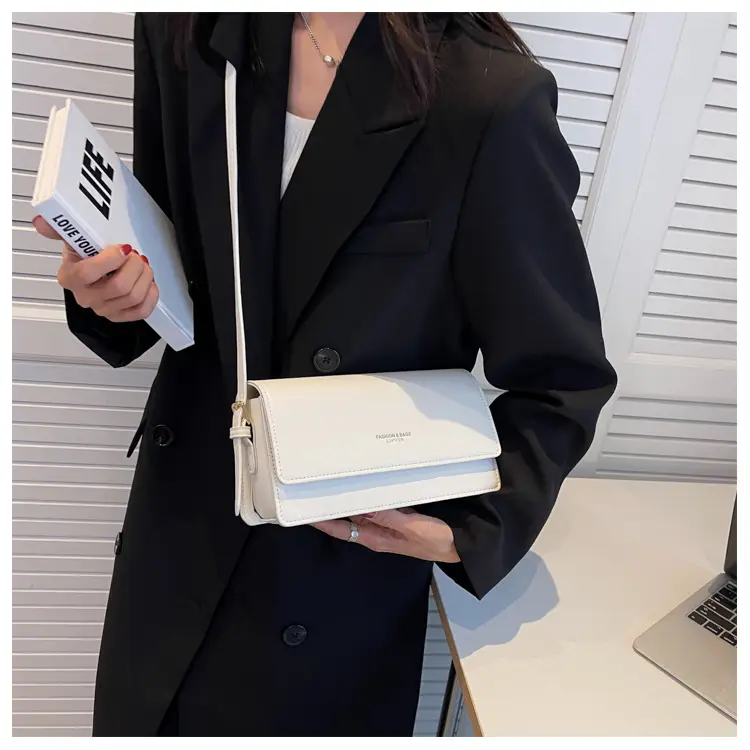 Women's Bag Ins Niche Style 2026 New Model High-End Autumn Hot-Selling Shoulder Crossbody Bag Versatile Texture Small Square Bag — feature 25