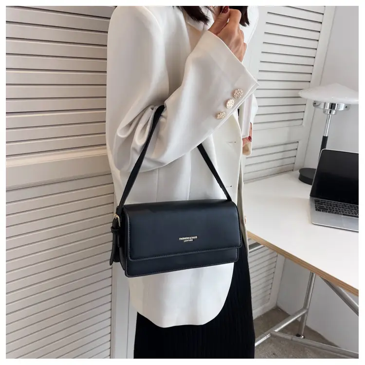 Women's Bag Ins Niche Style 2026 New Model High-End Autumn Hot-Selling Shoulder Crossbody Bag Versatile Texture Small Square Bag — feature 29