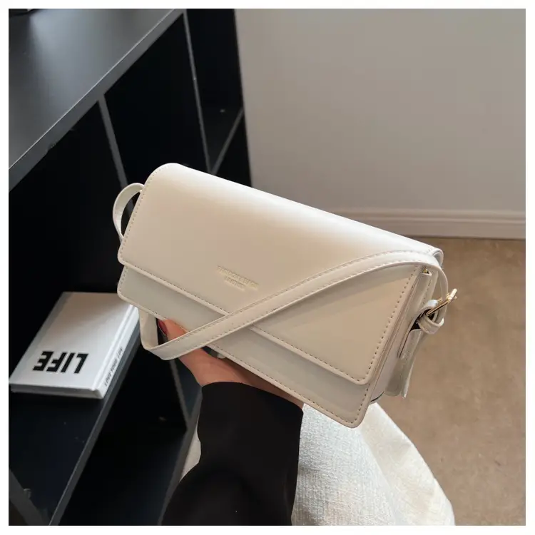 Women's Bag Ins Niche Style 2026 New Model High-End Autumn Hot-Selling Shoulder Crossbody Bag Versatile Texture Small Square Bag — feature 40