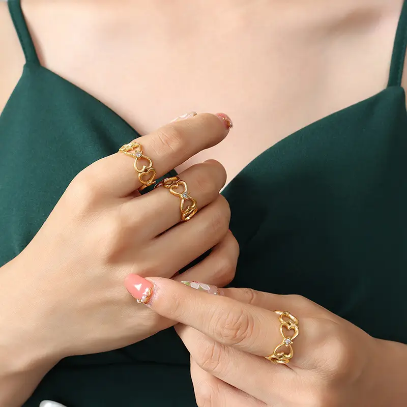 Gold Bow Inlaid Zircon Heart Ring - Image 4