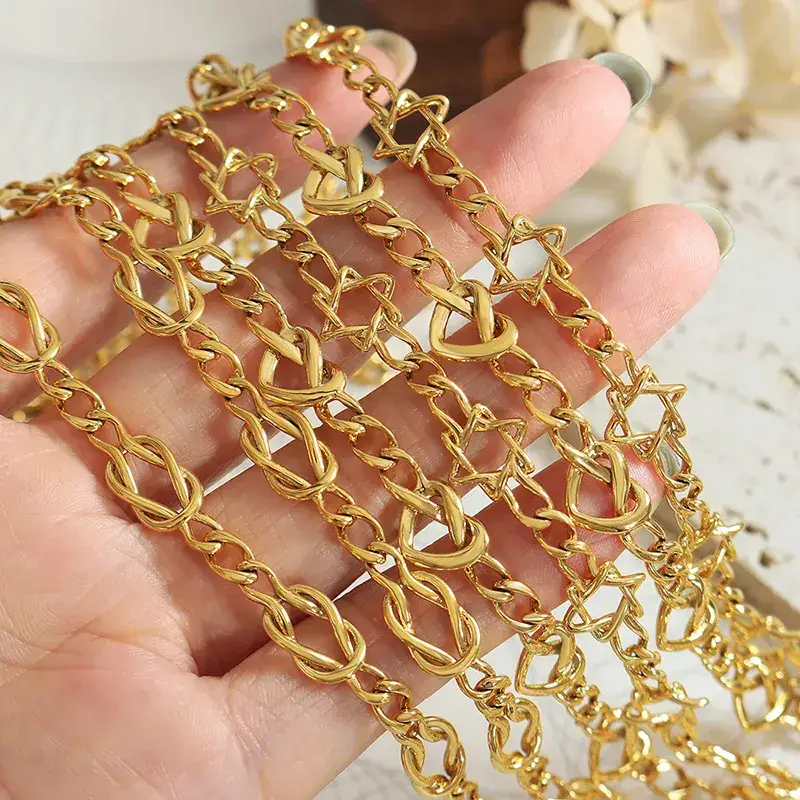 Gold Chain Necklace Set with Heart & Knot Design