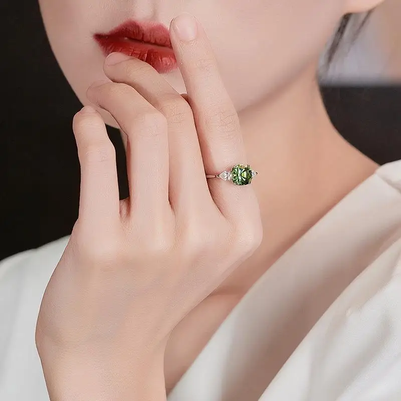 Elegant Green Tourmaline Square Diamond Ring with Diamonds - Image 4