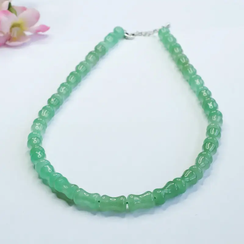 Guan Yu Jade Necklace Green Jade S2082201 — feature 4